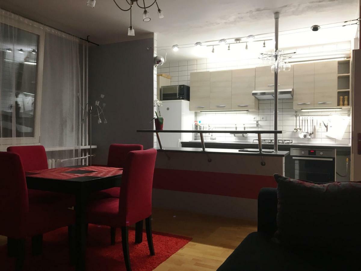 Apartment Scirocco Prague - Two Bedroom Apartment Bagian luar foto